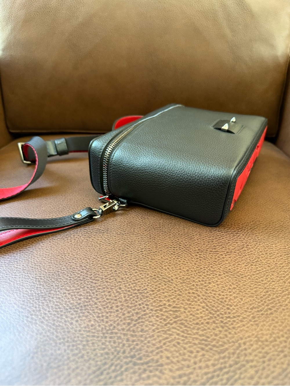 Christian Louboutin Kypipouch Leather Crossbody Bag - Picture 7 of 16